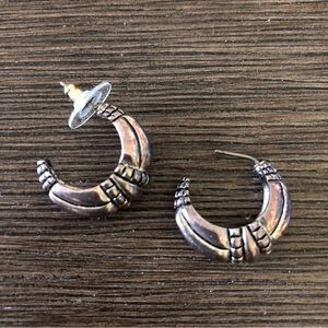 Vintage sliver stud earrings